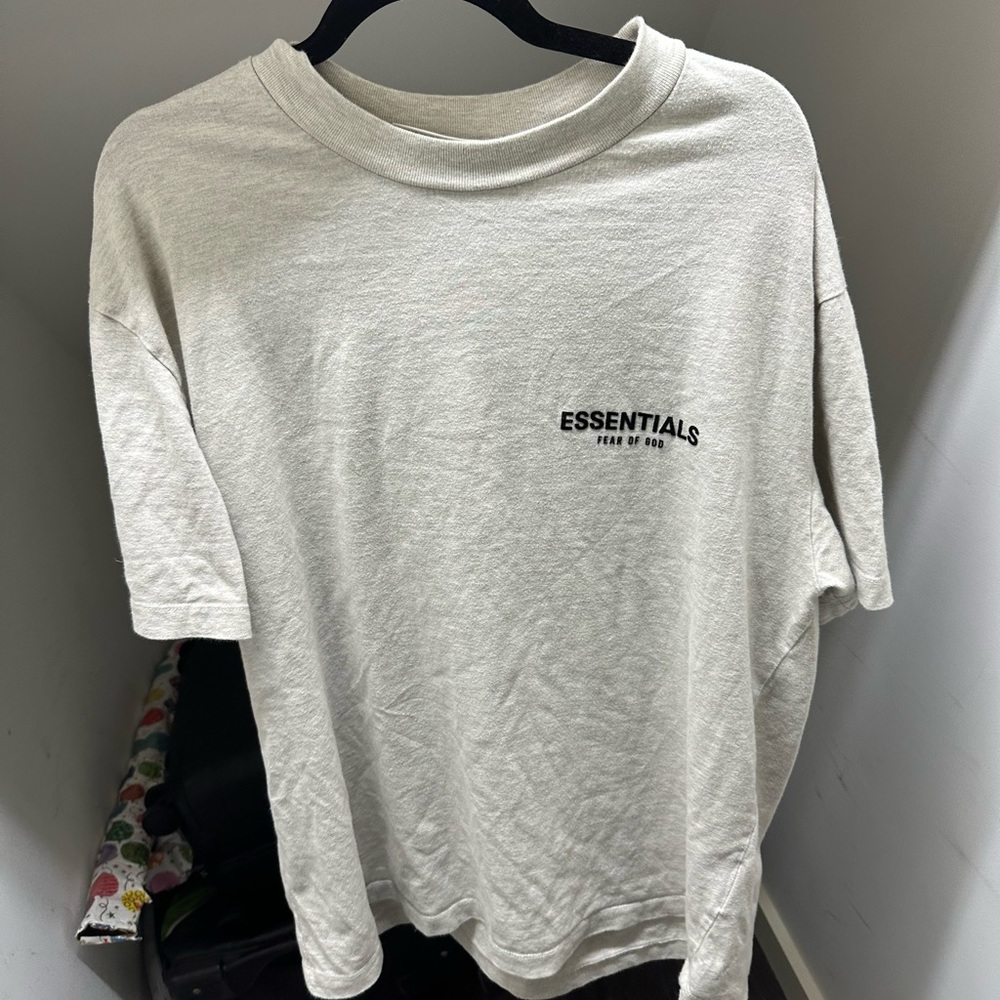 Essentials fear of god t shirt off white